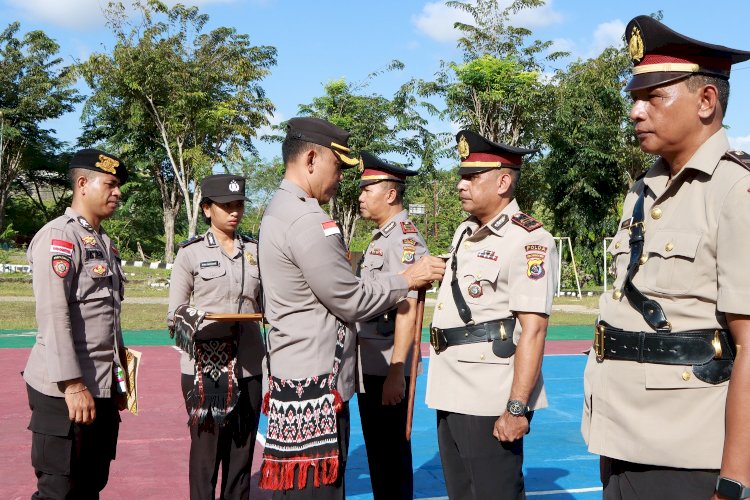 Kapolres Rote Ndao Pimpin Serah Terima Jabatan Kasat Binmas dan 2 Kapolsek