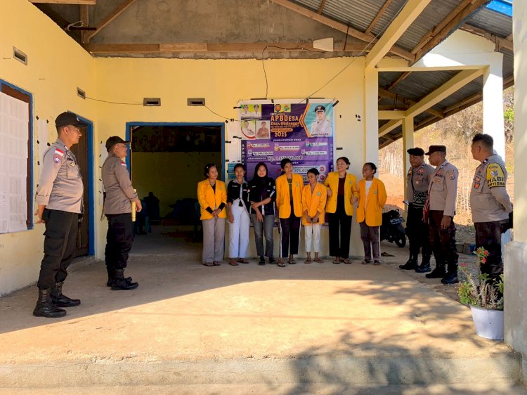 Personel Polsek Pantai Baru Sambangi Desa Ofalangga Antisipasi TPPO