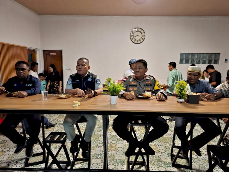 Silaturahmi Bersama Warga Papela, Kapolres Rote Ndao Ajak Cipta Kamtibmas Yang Aman dan Kondusif