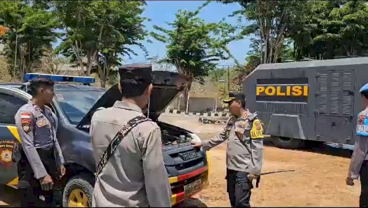 Jelang Operasi Mantap Brata 2023 dan Mantap Praja 2024, Kapolres Rote Ndao Cek Kesiapan Ranmor dan Alusus