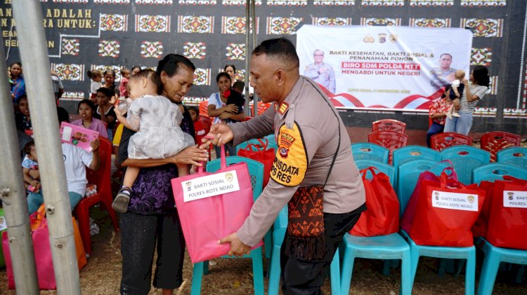 Polri Peduli, Polres Rote Ndao Gelar Bakti Kesehatan, Bakti Sosial dan Penanaman Pohon Demi Tingkatkan Kesejahteraan dan Kepedulian Lingkungan