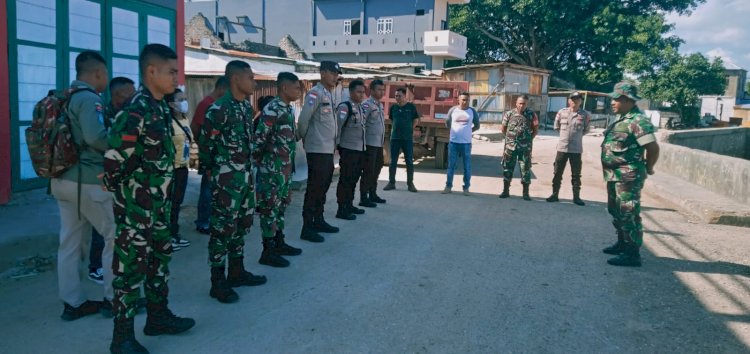 Kembali..! Wujud Kekompakkan TNI-Polri di Negeri Terselatan NKRI Ditujukkan Dengan Gotong Royong Bersihkan Lingkungan
