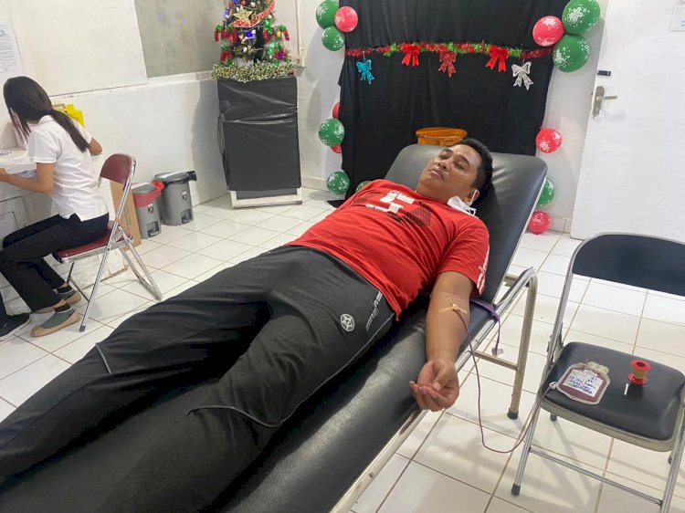Jiwa Sosial Kapolres Rote Ndao, Donorkan Darah Usai Mendapat Info Pasien Kritis