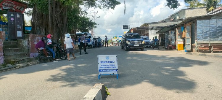 Hari Pertama Operasi Keselamatan Turangga 2024, Satgas Gakkum Sat Lantas Polres Rote Ndao Berikan Teguran Kepada Pelanggar Lalu-lintas