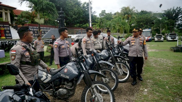 Siap Siaga Hadapi Kontijensi Bencana dan Kesiapan Pemilu, Kapolres Rote Ndao Cek Kendaraan Dinas