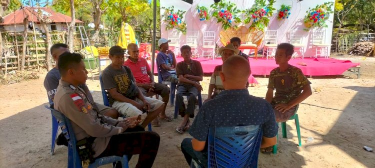 Kegiatan Sambang Bhabinkamtibmas Desa Sakubatun,Bripka Yat : Kuatkan Toleransi Untuk Kenyamanan Bersama