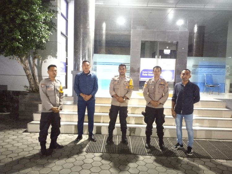 Pastikan Keamanan Di wilayah Polsek Lobalain,Personel Polsek Tingkatkan Patroli