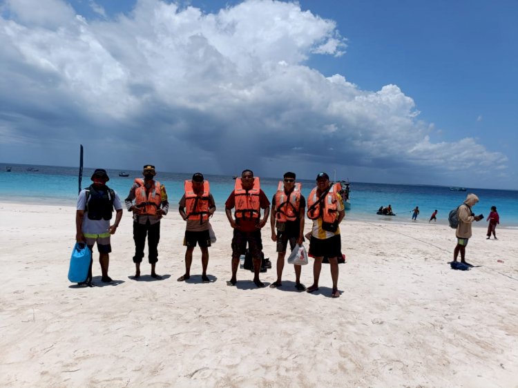 Operasi Mantap Praja Turangga 2024,Personel Polres Rote Ndao Dilengkapi Pelampung Menuju Pulau Ndao
