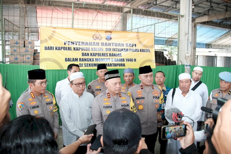 Dukung Acara Guru Sekumpul, Kapolri Berikan Empat Ekor Sapi Limousin