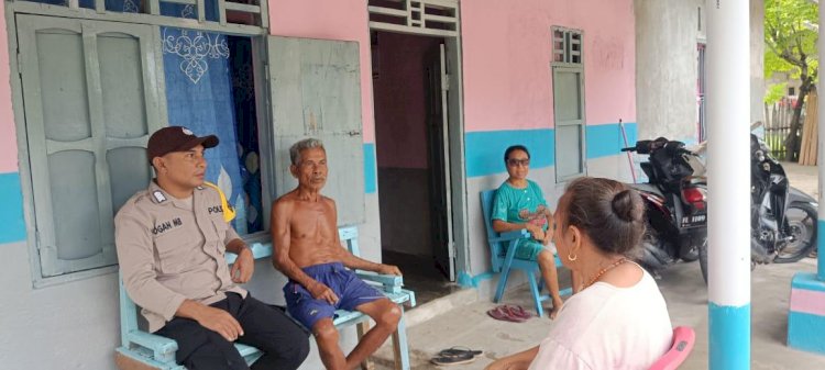 Patroli Dialogis Bhabinkamtibmas di Desa Anarae