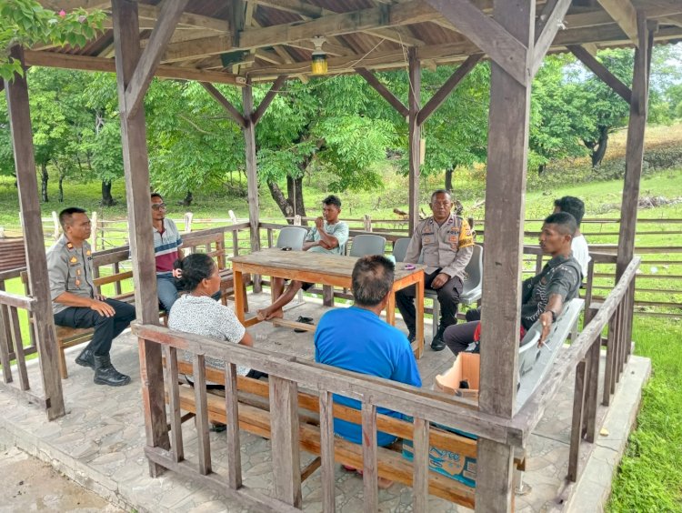 Kapolsek Rote Timur : Bersama Bhabinkamtibmas Lakukan Patroli Dialogis di Desa Hundihopo dan Faifua