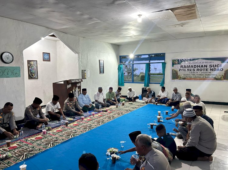 Kapolres Rote Ndao Berbuka Puasa Bersama Warga Binaan Lapas Kelas III Baa