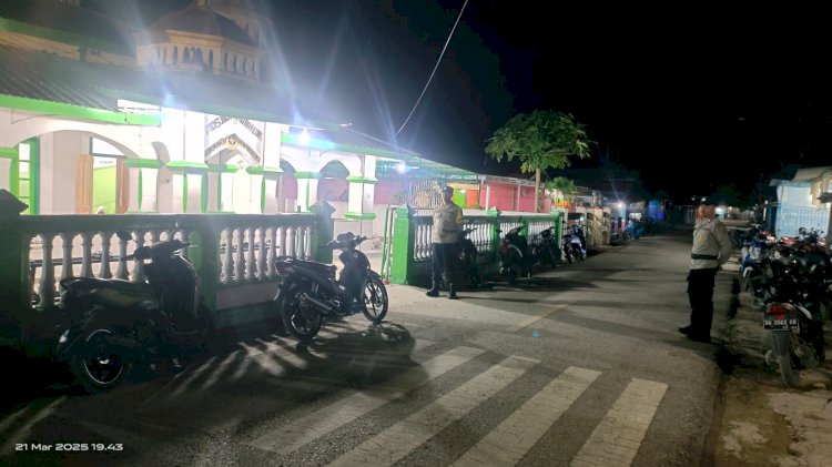 Pengamanan Ibadah Sholat Tarawih Oleh Polsek Lobalain