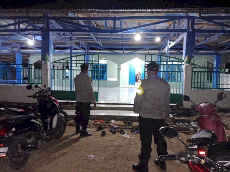 Personel Polsek Rote Timur Tingkatkan Patroli Preventif Dan Pengaman Sholat Tarawih