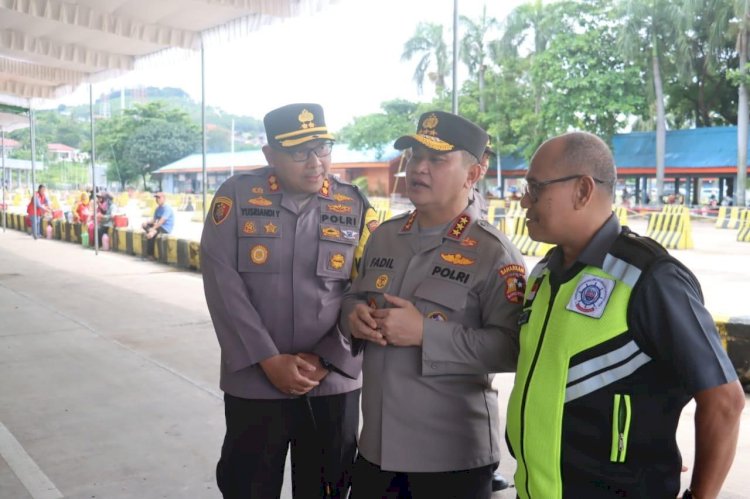 Kabaharkam Polri Sambangi Pemudik di Bakauheni, Imbau Waspada di Perjalanan