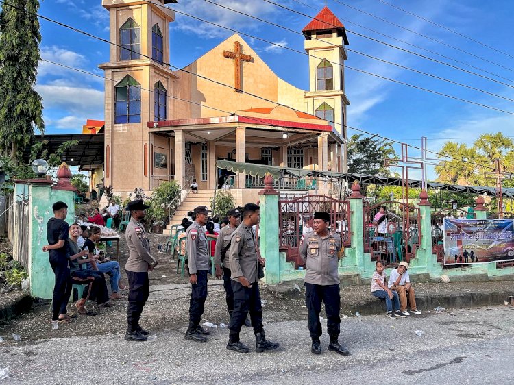 Kapolres Rote Ndao Monitoring Langsung Kegiatan Ibadah Dan Perayaan Paskah Di Lobalain