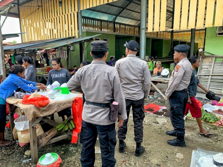 Patroli Preventif Personel Polsek Rote Barat Laut Jaga Keamanan Masyarakat