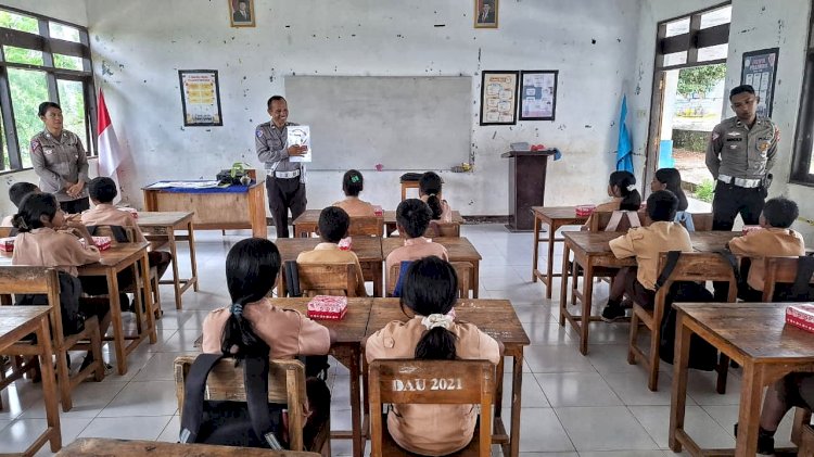 Satgas Kamseltibcarlantas Lakukan Edukasi Keselamatan Berlalu Lintas Bagi Pelajar
