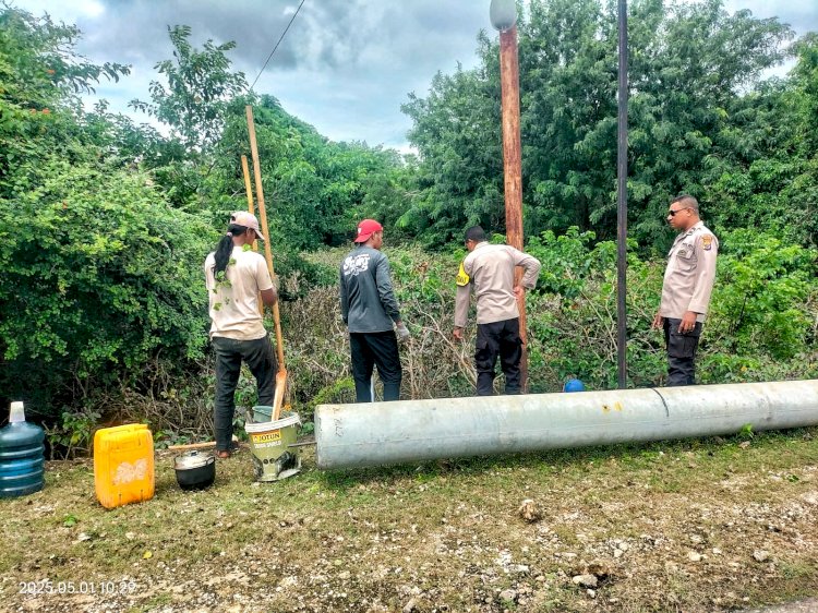 Kapolsek Rote Tengah : Kondisi Cuaca Yang Ekstrim, Personel Polsek Lakukan Edukasi Bagi Masyarakat Untuk Jaga Keselamatan