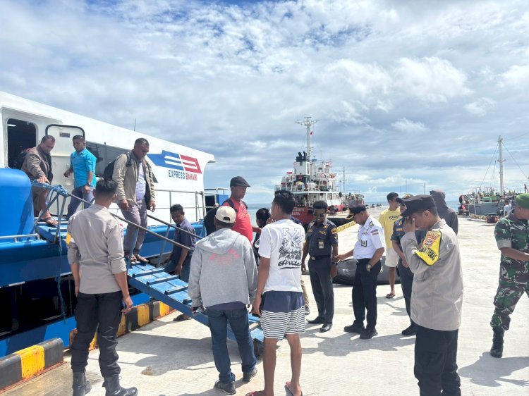 Kapolsek Lobalain : Pengamanan Pada Pelabuhan Baa Untuk Memastikan Debarkasi Dan Embarkasi Berjalan Aman