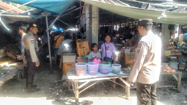 Kapolsek RBD : Personel Polsek RBD Lakukan Pengamanan Pada Pasar Tudameda Untuk Cegah Aksi Premanisme