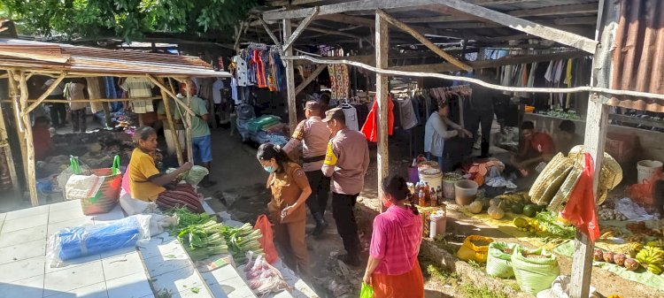 Patroli Preventif Personel Polsek Pantaibaru Pada Pasar Mingguan Olafulihaa