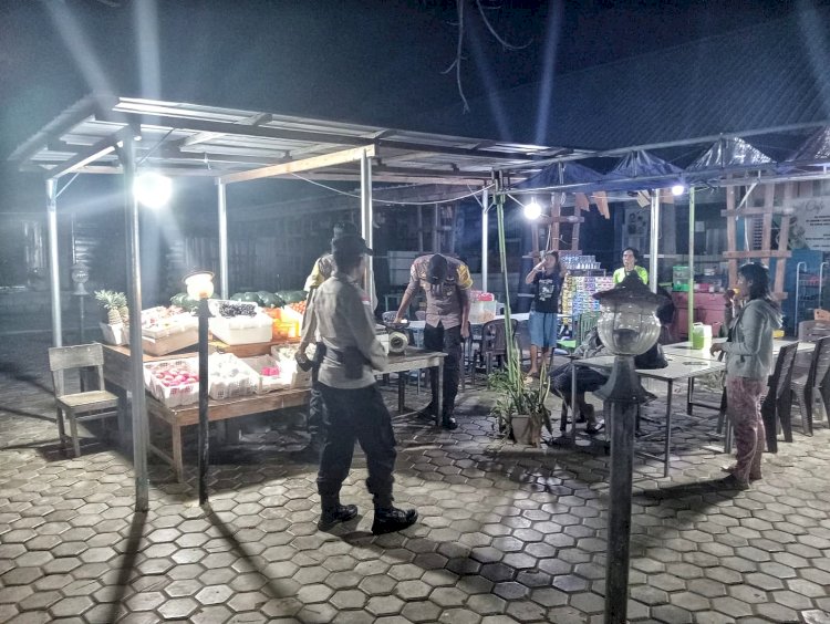 Patroli Malam Untuk Jamin Keamanan UMKM Diwilayah Hukum Polsek Lobalain
