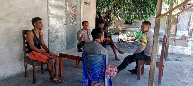 Patroli Dialogis Personel Polsek Rote Barat Untuk Jaga Kamtibmas Dan Kenyamanan Warga