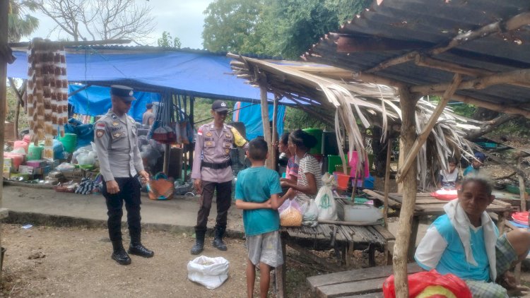 Patroli Personel Polsek Rote Barat Daya, Jamin Keamanan Warga.