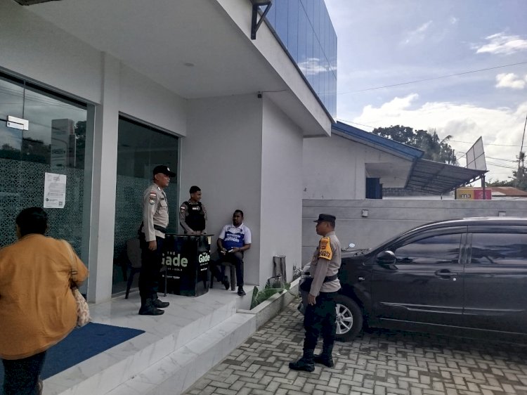 Patroli Beyond Trust Presisi Polsek Rote Barat Laut  Untuk Tingkatkan Keamanan Dan Kenyamanan Masyarakat