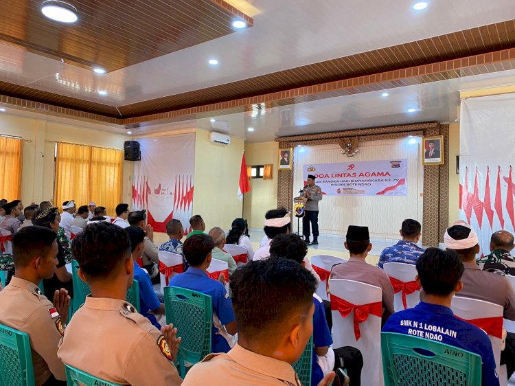 Polres Rote Ndao Menggelar Doa Bersama Dalam Rangka Hari Bhayangkara Ke 79