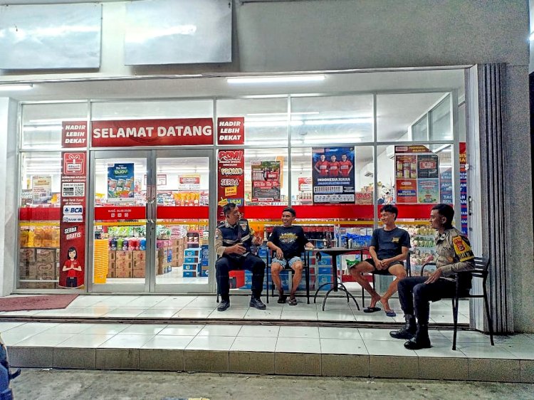 Patroli Malam Personel Polsek Lobalain Sekaligus Tingkatkan Kegiatan Preemtif Kepolisian