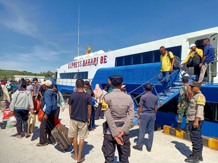Kapolsek Lobalain : Pengamanan Pada Area Pelabuhan Baa, Untuk Cegah Potensi Pidana Dan Jamin Kenyamanan Pengguna Jasa Transportasi Laut