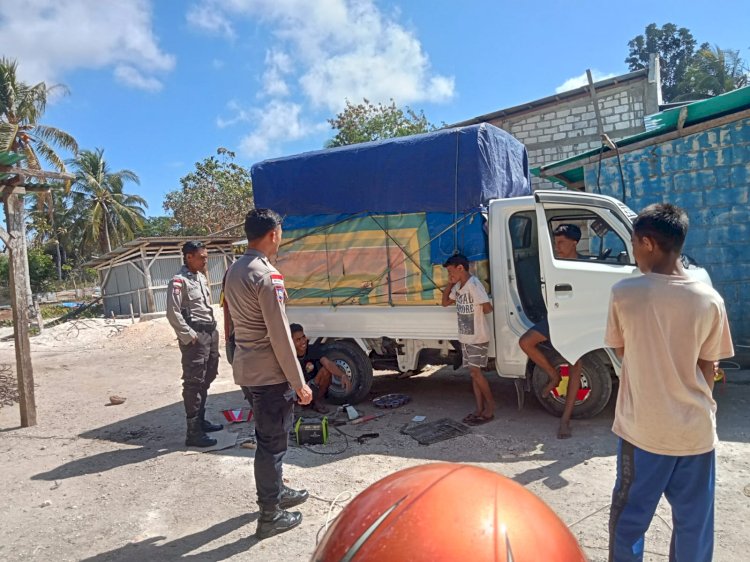 K2YD Personel Polsek Rote Selatan Tingkatkan Kegiatan Patroli Preventif Untuk Jamin Keamanan Warga
