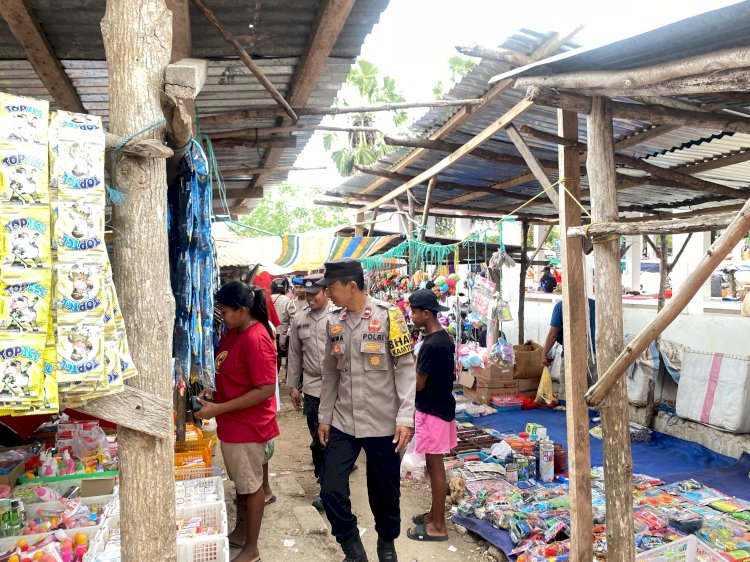 Personel Polsek RBD Lakukan Patroli Pada Pasar Tudameda Upaya Untuk Jamin Aktiftas Masyarakat