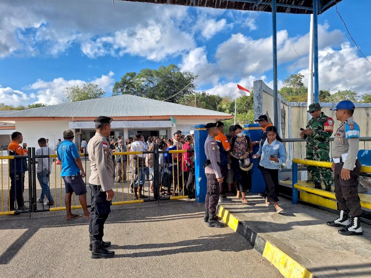 Pengamanan Ketat Dilakukan Oleh Personel Polsek Pantaibaru Diarea Pelabuhan Pantaibaru
