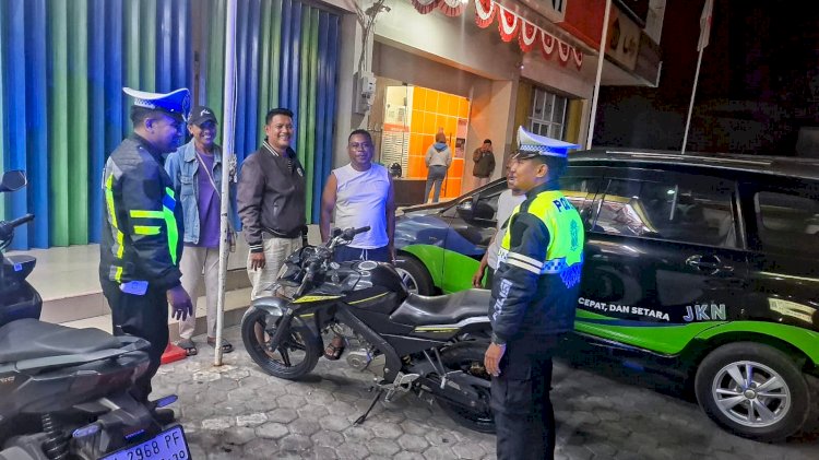 Tekan Angka Lakalantas, Personel Satuan Lalu Lintas Polres Rote Ndao Tingkatkan Edukasi Kamseltibcarlantas