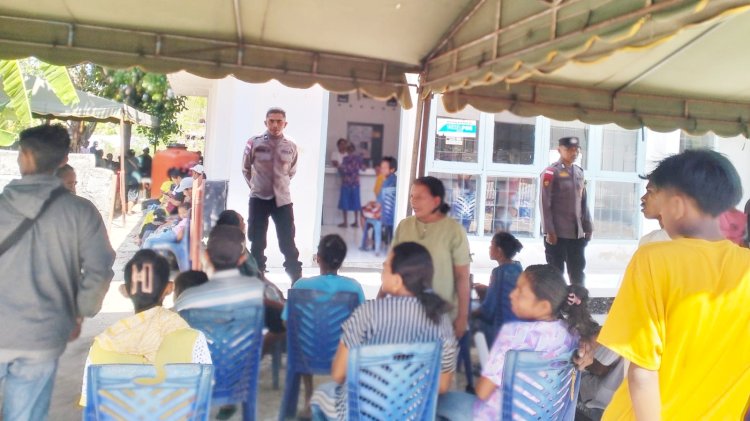Personel Polsek RBD Gelar Pengamanan Penyaluran BLT Bagi Masyarakat