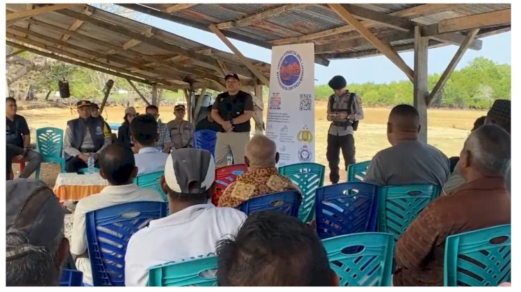 Tatap Muka Divhubinter Polri dan AFP di Oelaba, Upaya Untuk Tingkatkan Partisipasi Warga Pesisir  Cegah TPPO