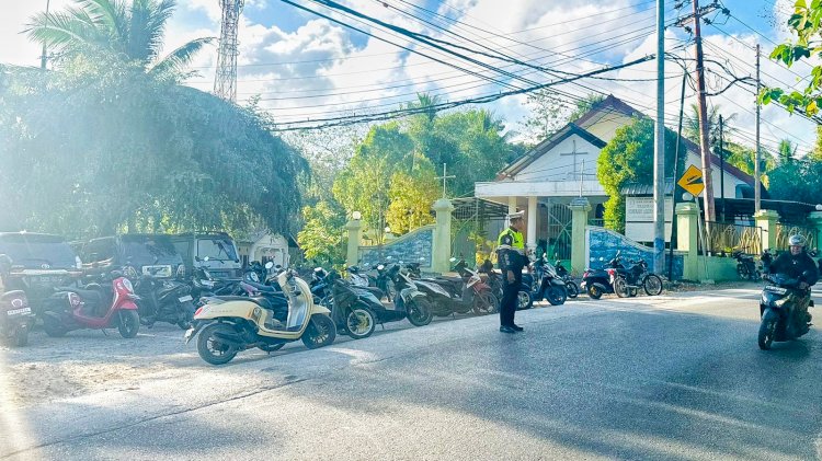 Sat Lantas Polres Rote Ndao, Hadirkan Pelayanan Keamanan di Tempat Ibadah