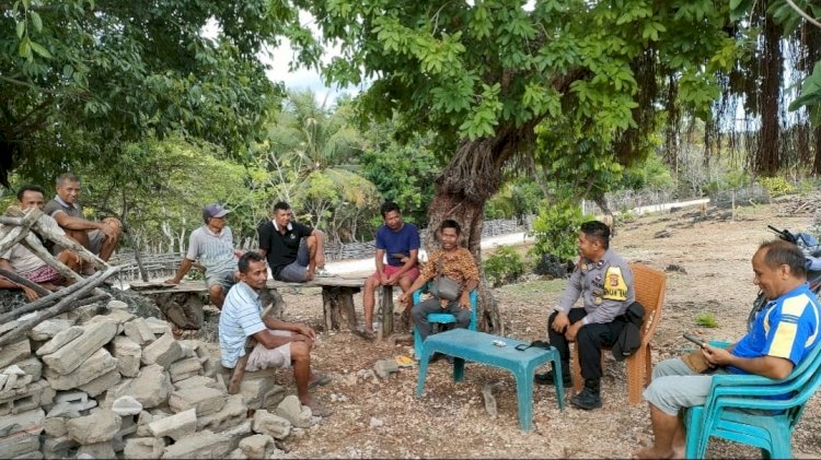 Kegiatan Preemtif Bhabinkamtibmas Polsek Pantaibaru di Desa Oebau, Wujud Polri Untuk Masyarakat
