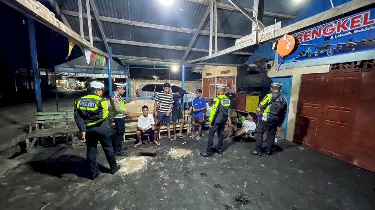 Patroli Lampu Biru Sat Lantas Polres Rote Ndao, Ciptakan Keselamatan Berkendara