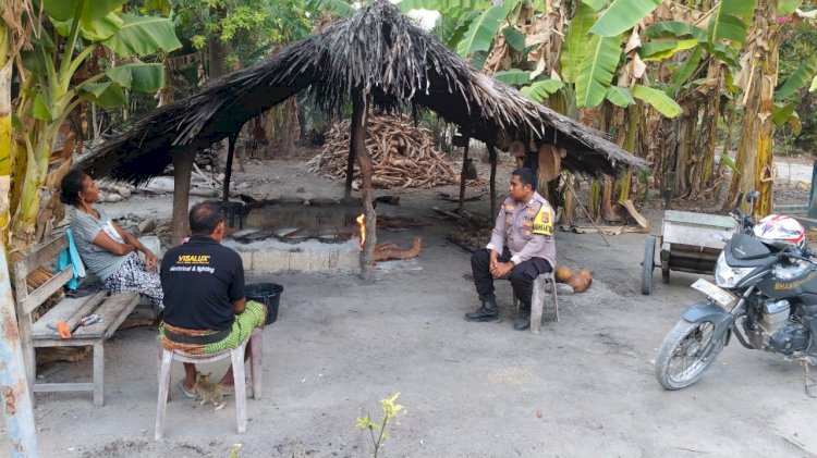 Kegiatan Patroli Dialogis Bhabinkamtibmas Polsek Pantaibaru di Desa Nusakdale