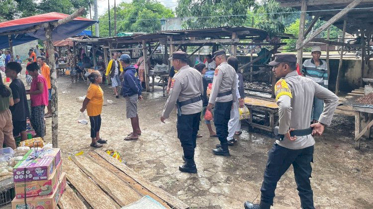 Polsek Rote Tengah Gelar Patroli di Pasar Siomeda Pastikan Kenyamanan Masyarakat