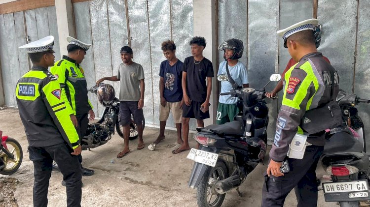 Satuan Lantas Polres Rote Ndao Tingkatkan Edukasi Kemseltibcarlantas Untuk Tekan Angka Lakalantas