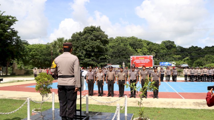 Kapolres Rote Ndao Pimpin Upacara Korps Raport 56 Anggota Polres Rote Ndao