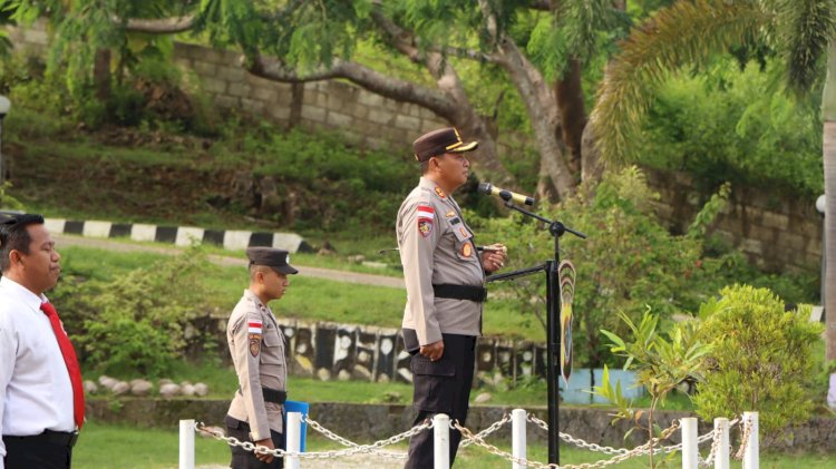 Apel Jam Pimpinan Kapolres Rote Ndao, Apresiasi Pelaksanaan Operasi Lilin Turangga 2025