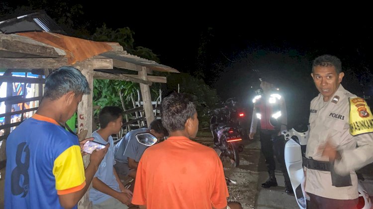 Polsek Rote Tengah Lakukan Patroli Malam Jaga Keamanan Masyarakat