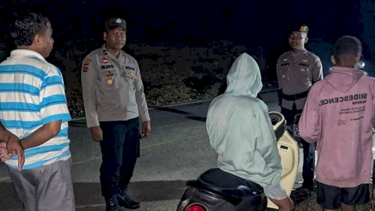 Patroli Malam Polsek Rote Tengah, Langkah Efektif Jaga Kenyamanan Masyarakat