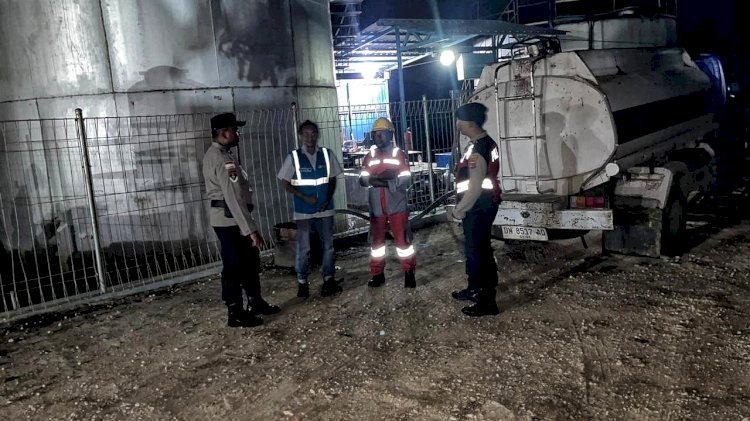 Polsek Rote Tengah Gelar Patroli Malam, Monitoring Proses Loading BBM Pada PLTD Rote Tengah